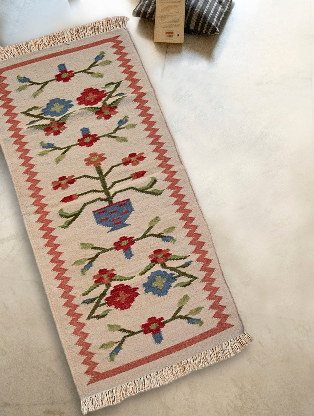 Exclusive Handmade Wool & Cotton Mirzapur Dhurrie Rug  - Ivory Garden (6ft x 2ft)
