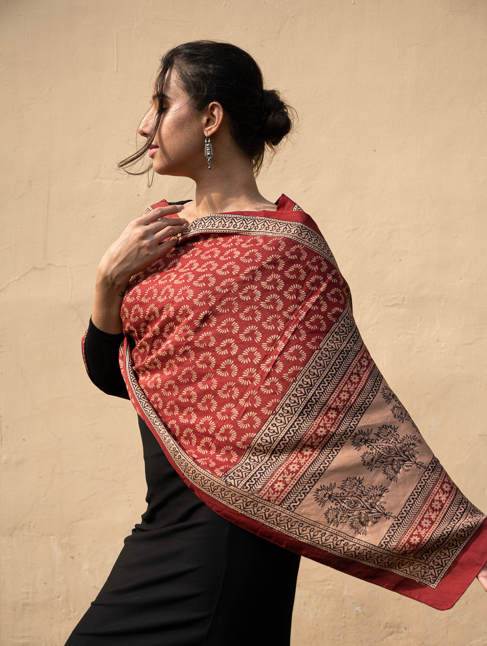 Load image into Gallery viewer, Bagh Hand Block Printed - Pure Crepe Silk Stole