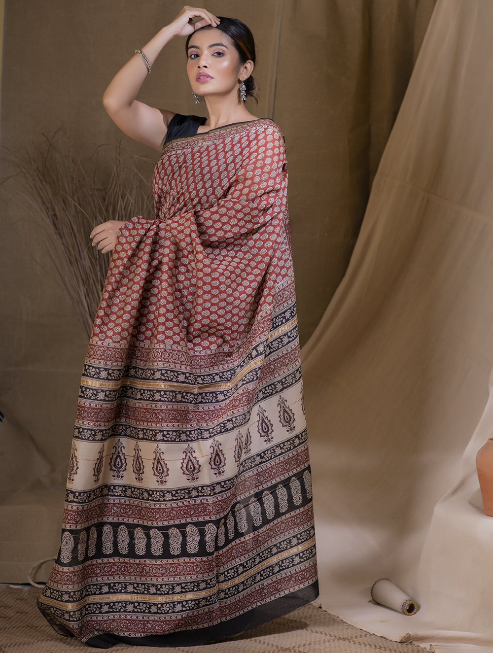 Load image into Gallery viewer, Bagru Block Printed Chanderi Saree - Floral Buds (With Blouse Piece)