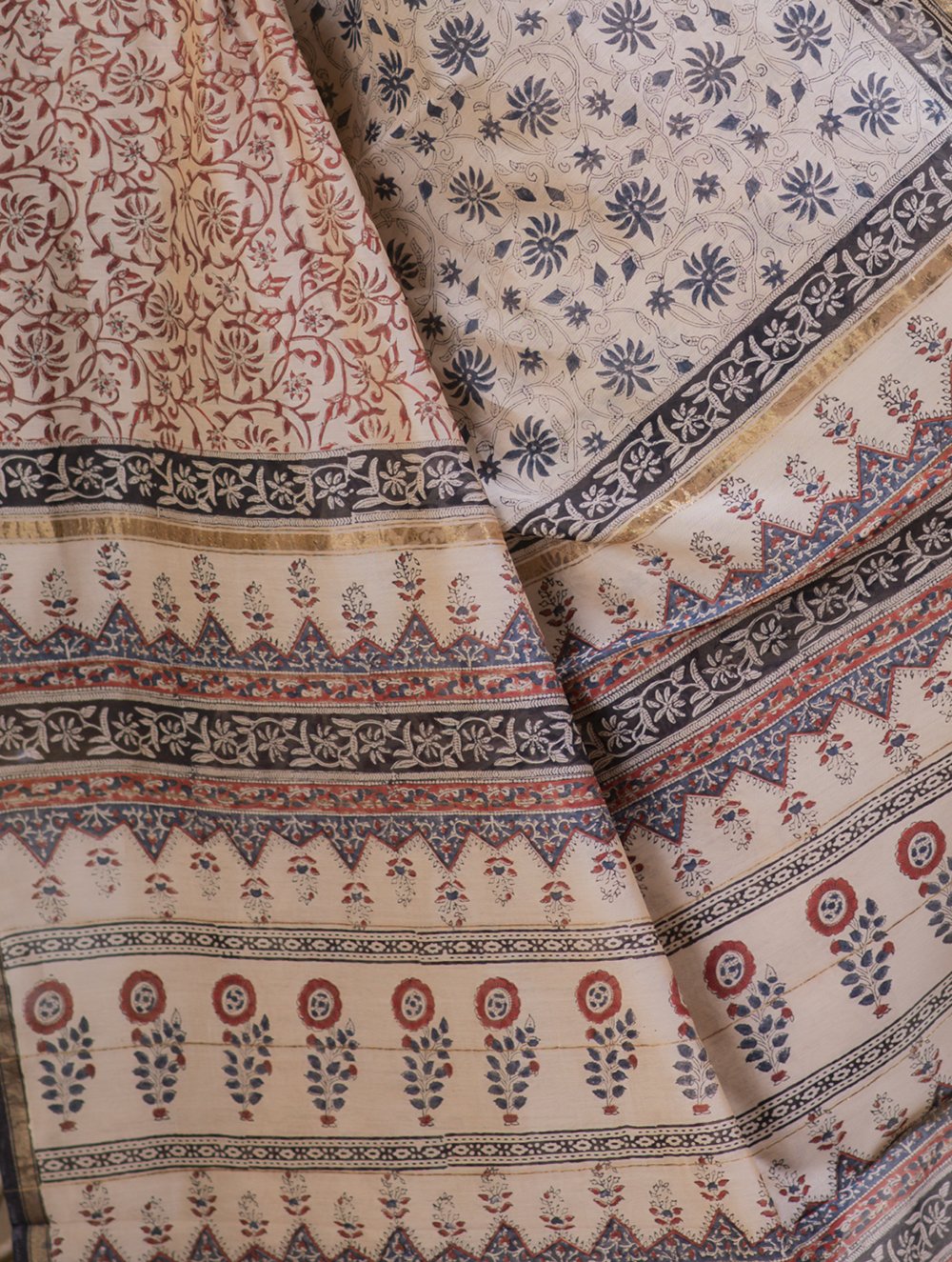Load image into Gallery viewer, Bagru Block Printed Chanderi Saree - Floral Grace (With Blouse Piece)