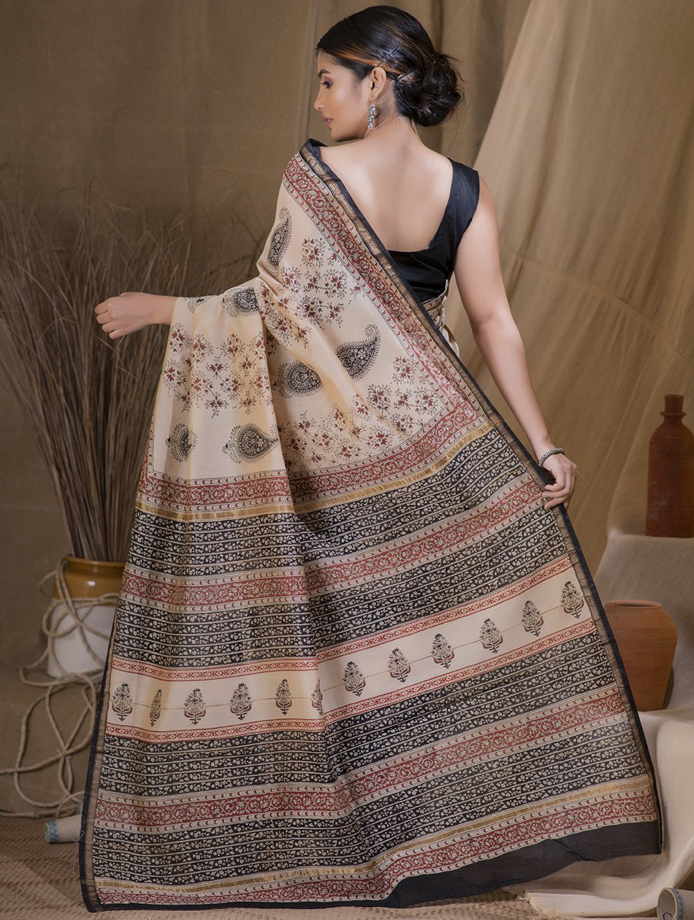 Load image into Gallery viewer, Bagru Block Printed Chanderi Saree - Paisley Fleurs (With Blouse Piece)