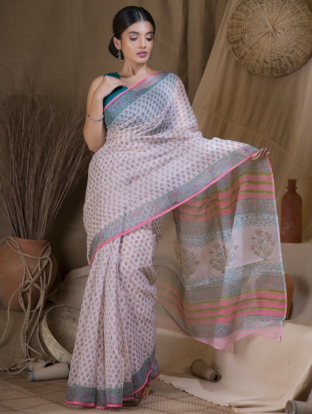 Buy Black Sarees for Women by FOUR SEASONS Online | Ajio.com