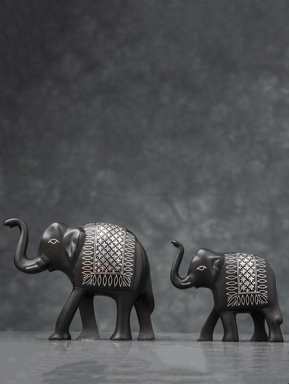 Load image into Gallery viewer, Bidri Craft Curio - Elephants (Set of 2)