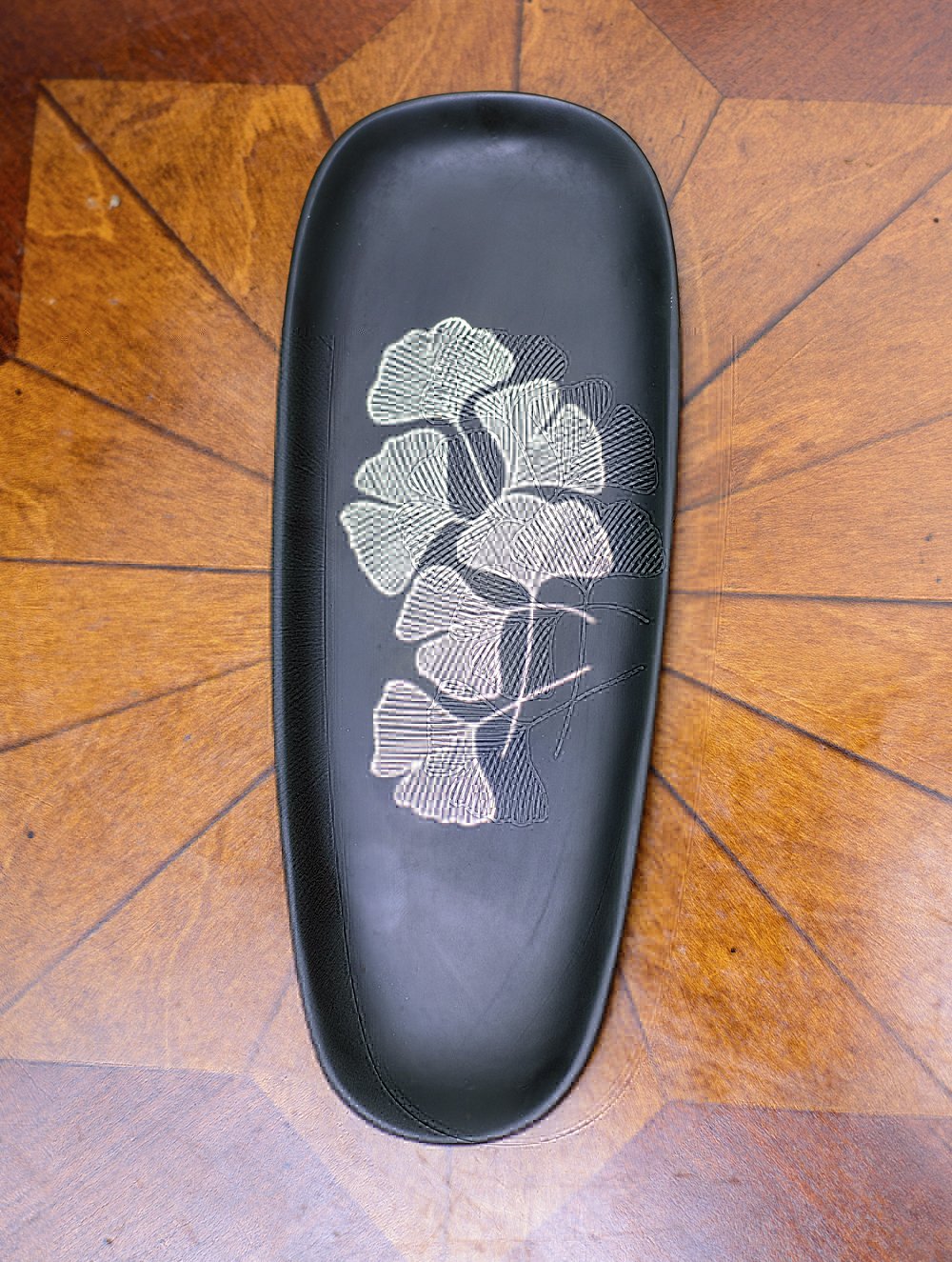 Load image into Gallery viewer, Bidri Craft Flat Tray - Floral