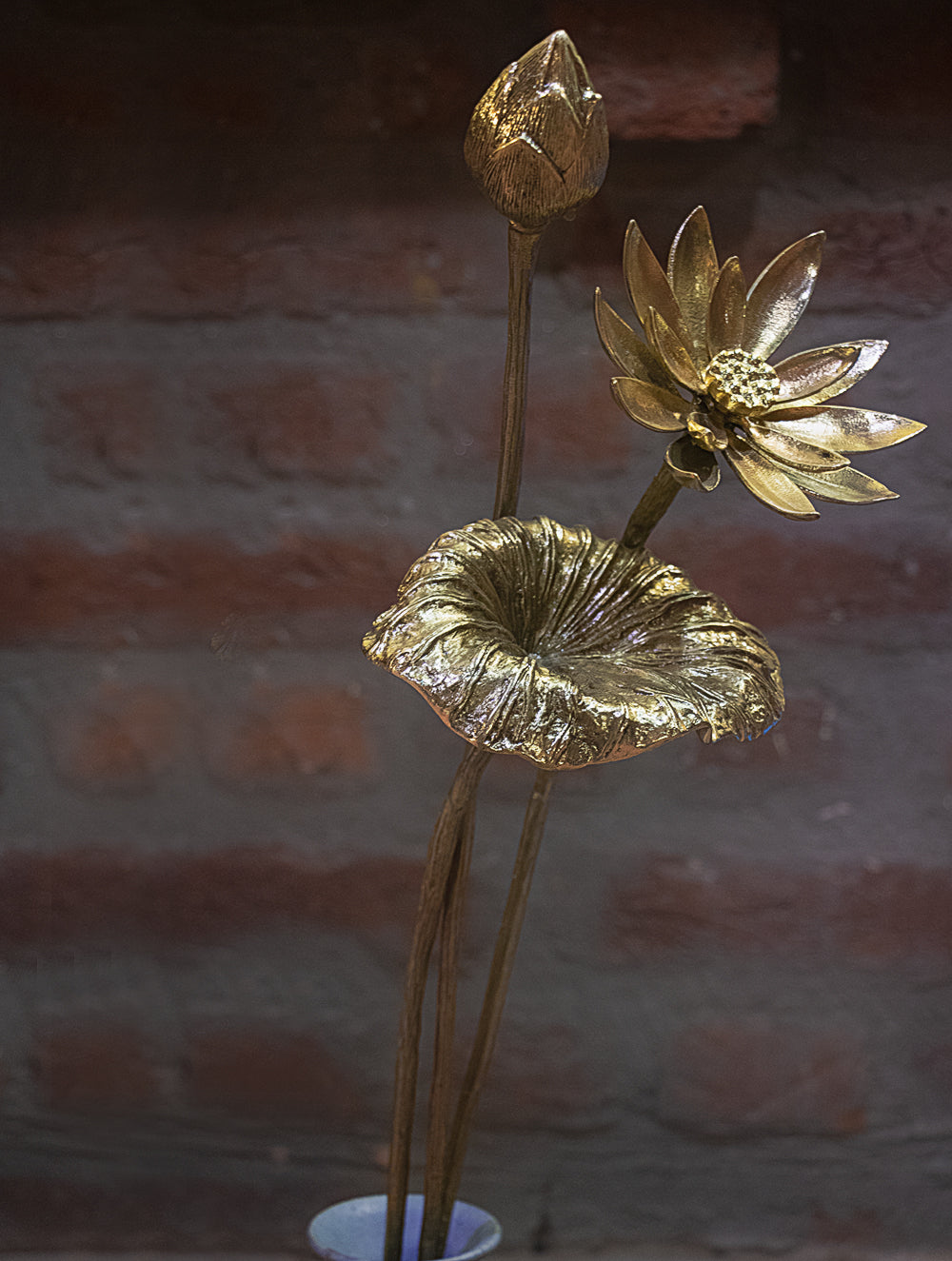 Load image into Gallery viewer, Brass Flowers Curio (Set of 3)