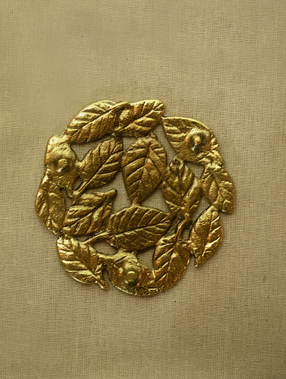 Brass Banyan Leaf Plate / Wall Plaque (Set of 4) - The India Craft House 