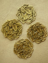 Load image into Gallery viewer, Brass Banyan Leaf Plate / Wall Plaque (Set of 4) - The India Craft House 