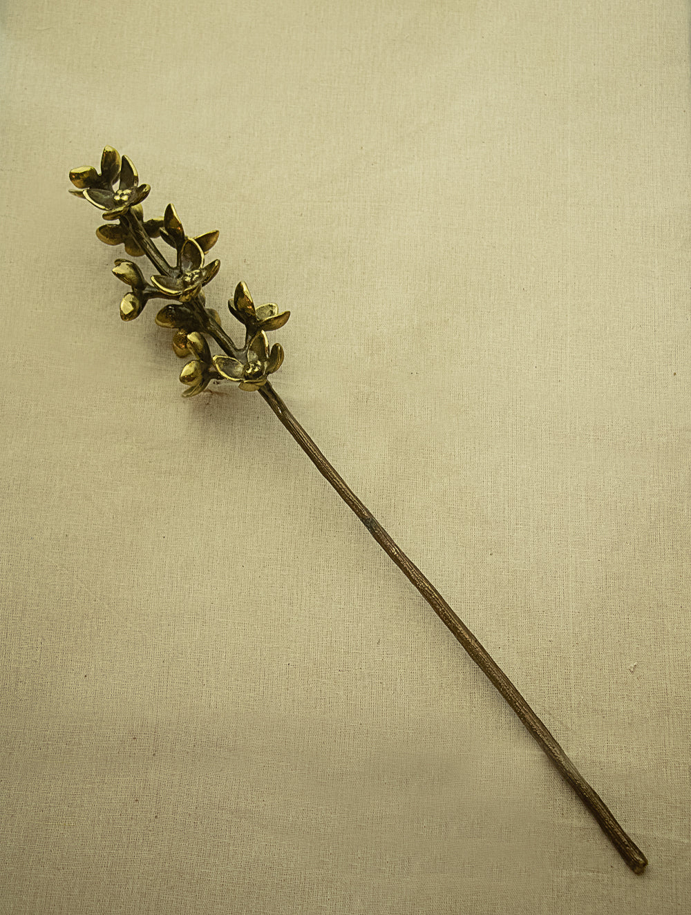 Load image into Gallery viewer, Brass Curio - Hyacinth Flower Stem - The India Craft House 