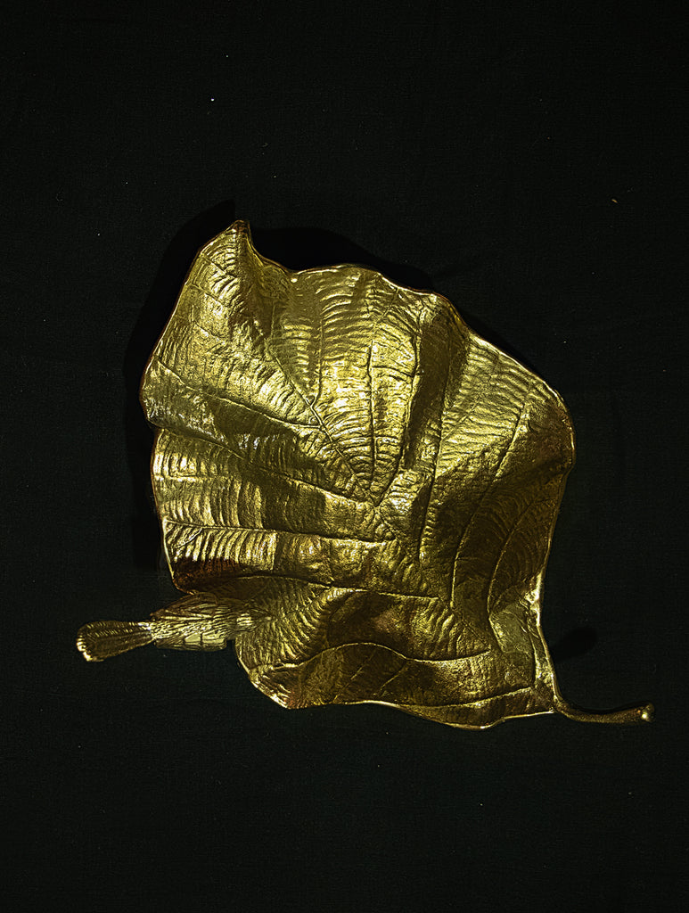 Brass Leaf with Bird  Tray / Curio (Medium) - The India Craft House 