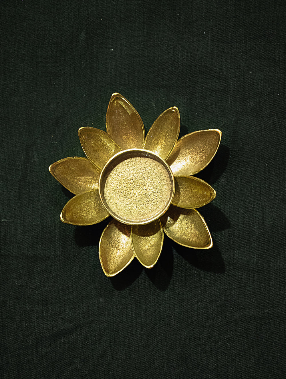 Load image into Gallery viewer, Brass Lotus Tealight Holder (Small) - The India Craft House 