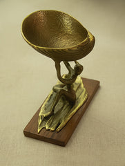 Brass Sculpture - Lady Holding Seashell - The India Craft House 