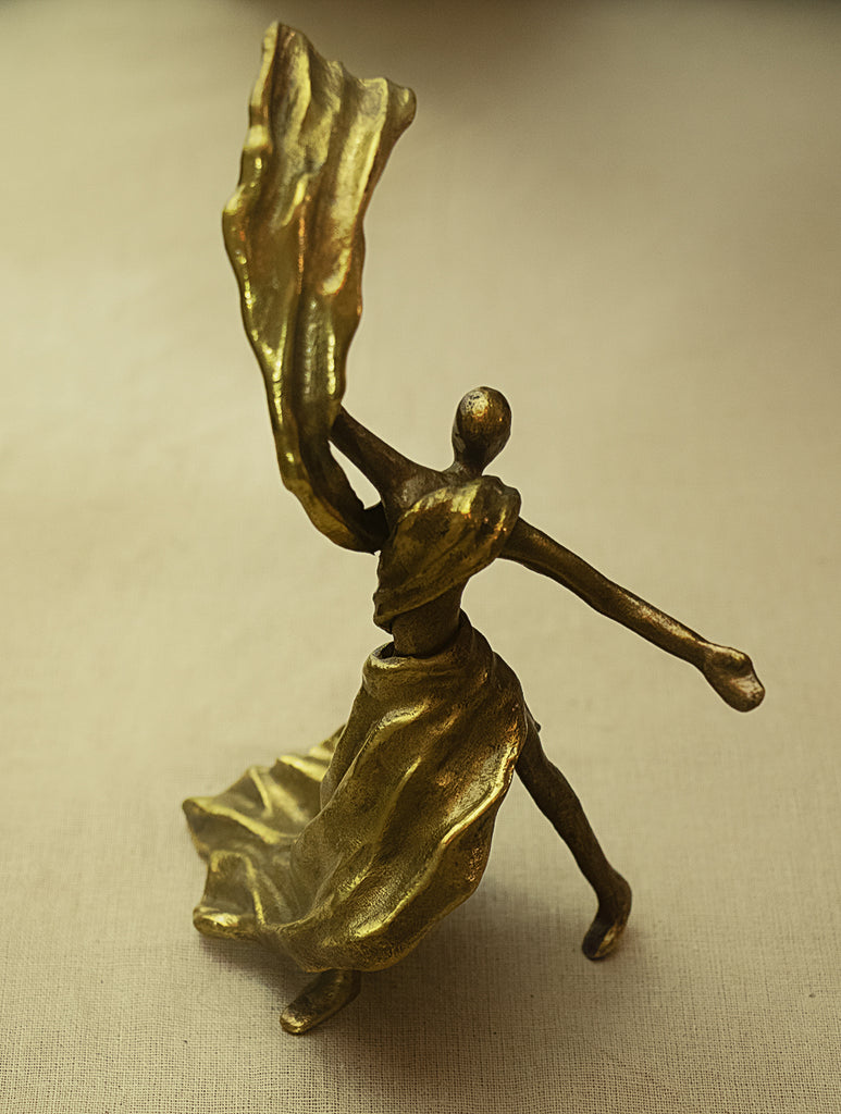 Brass Sculpture - Swirling Lady - The India Craft House 