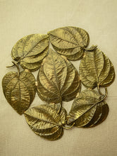 Load image into Gallery viewer, Brass Wall Plaque / Serving Platter - Paan Leaves - The India Craft House 
