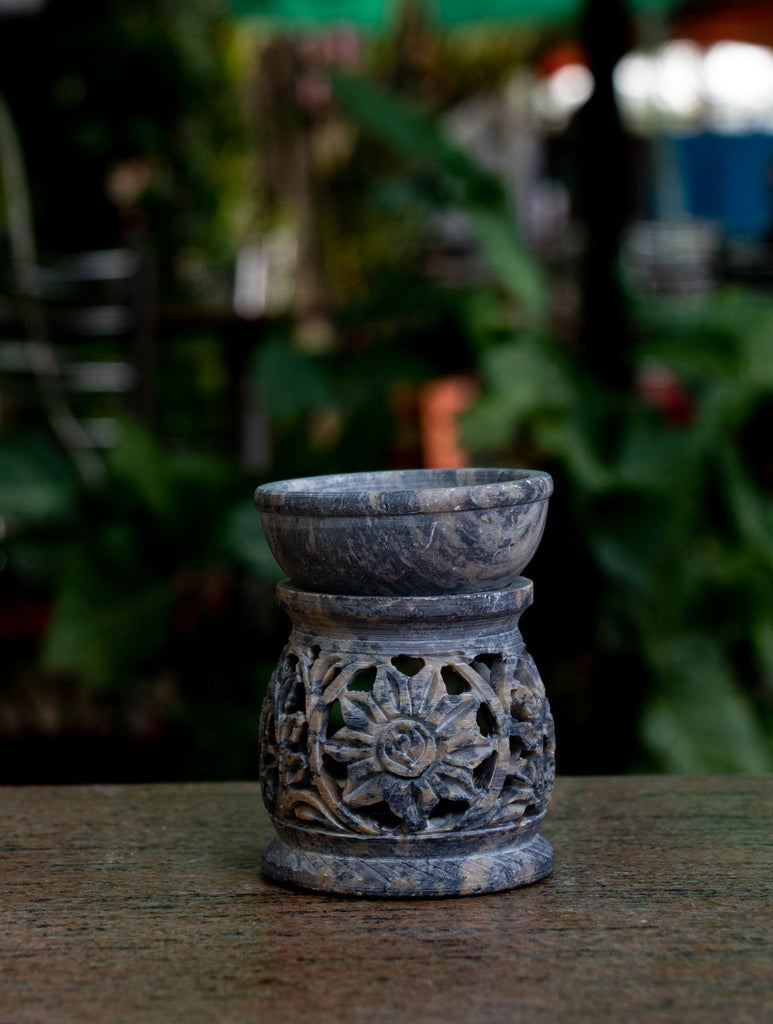 Carved Filigree Stone Aroma Oil Diffuser Lamp