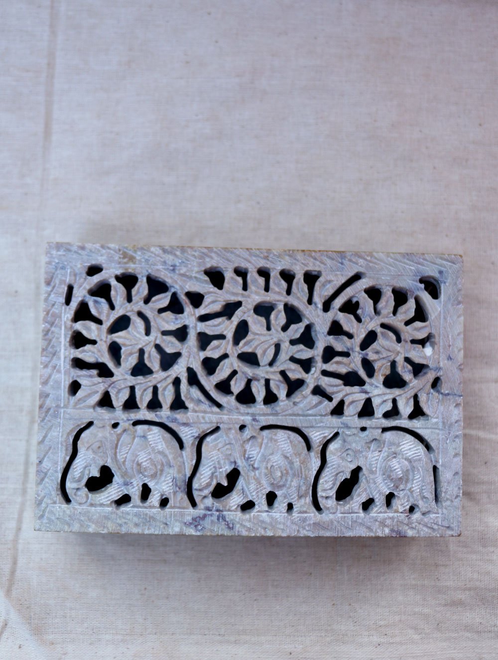 Load image into Gallery viewer, Carved Filigree Stone Rectangle Box
