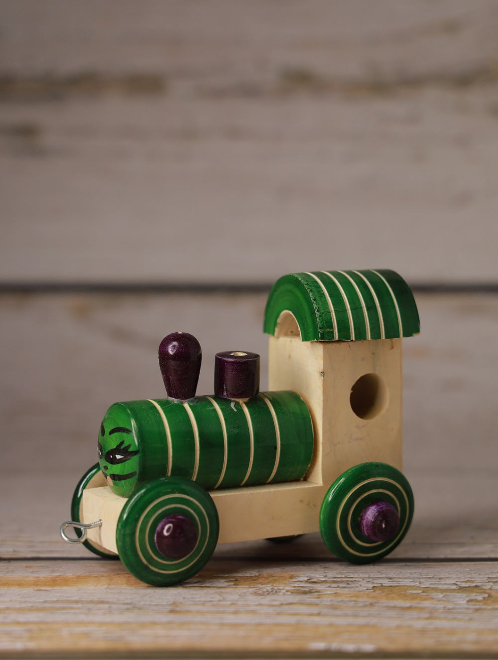 Load image into Gallery viewer, Channapatna Wooden Toy - Engine, Green