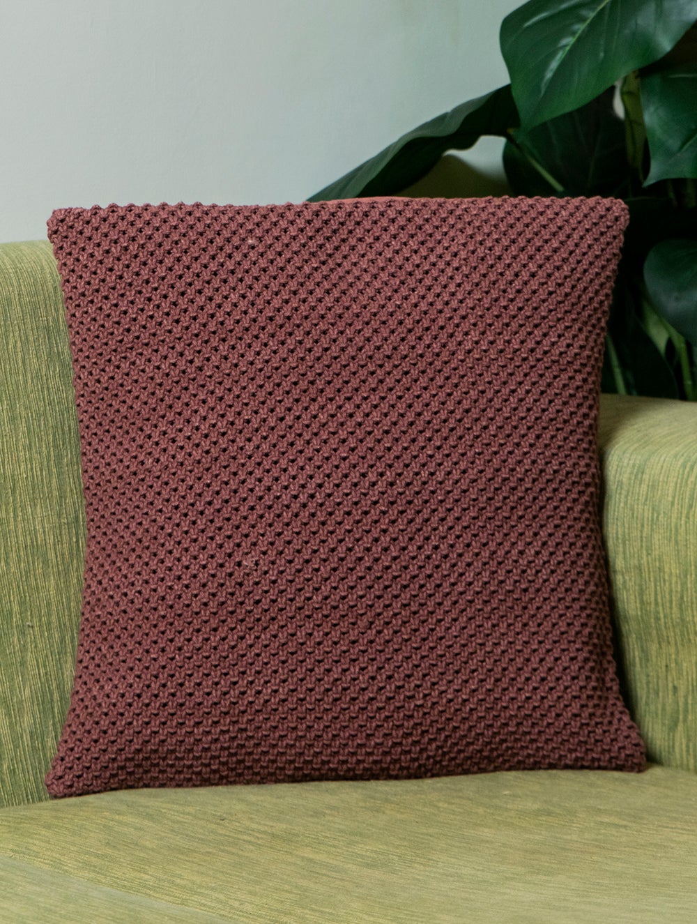 Load image into Gallery viewer, Classic Handknotted Macramé Cushion Cover - Dusky Pink