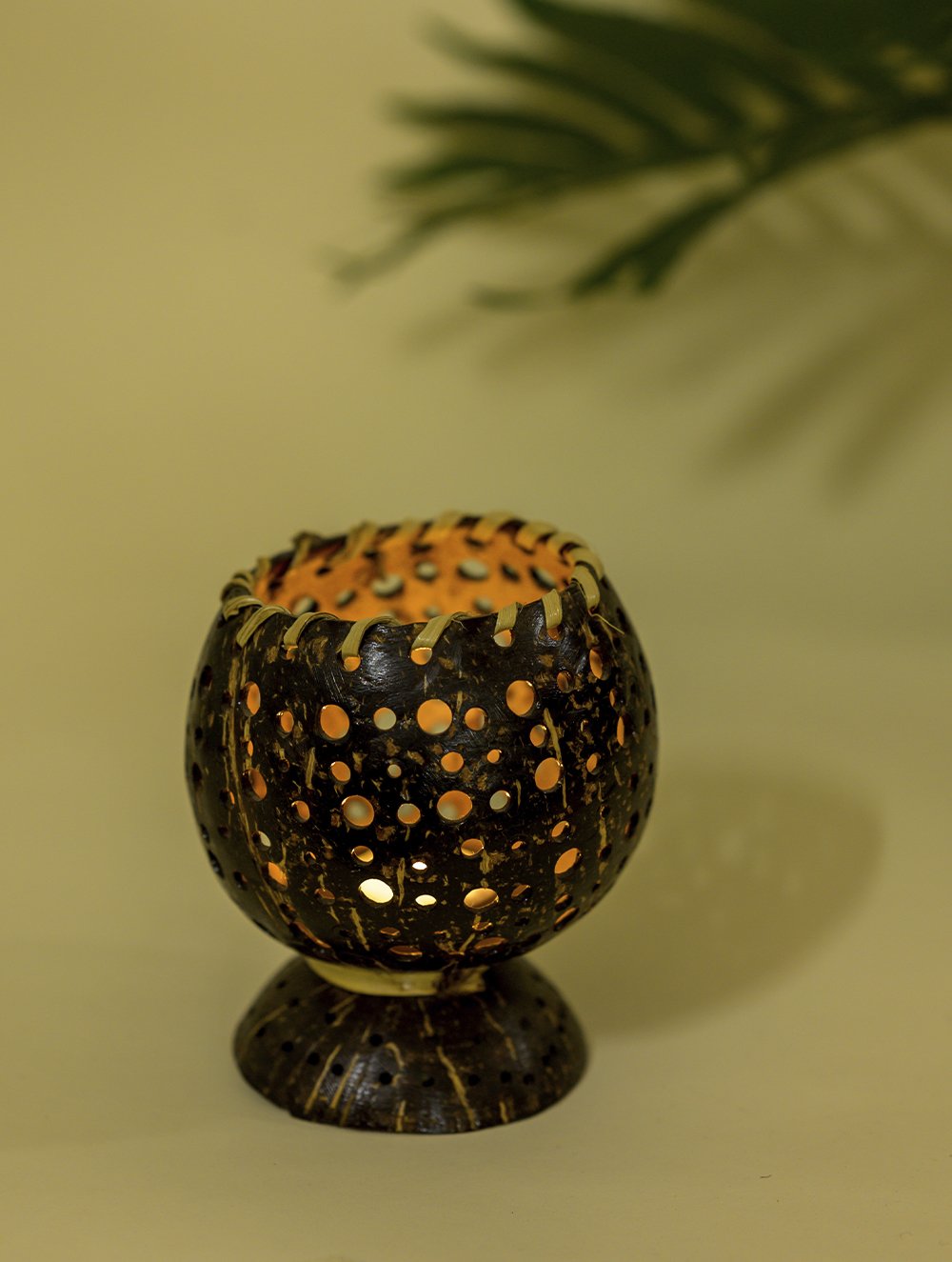Coconut Craft Tea Light Holder - Circles