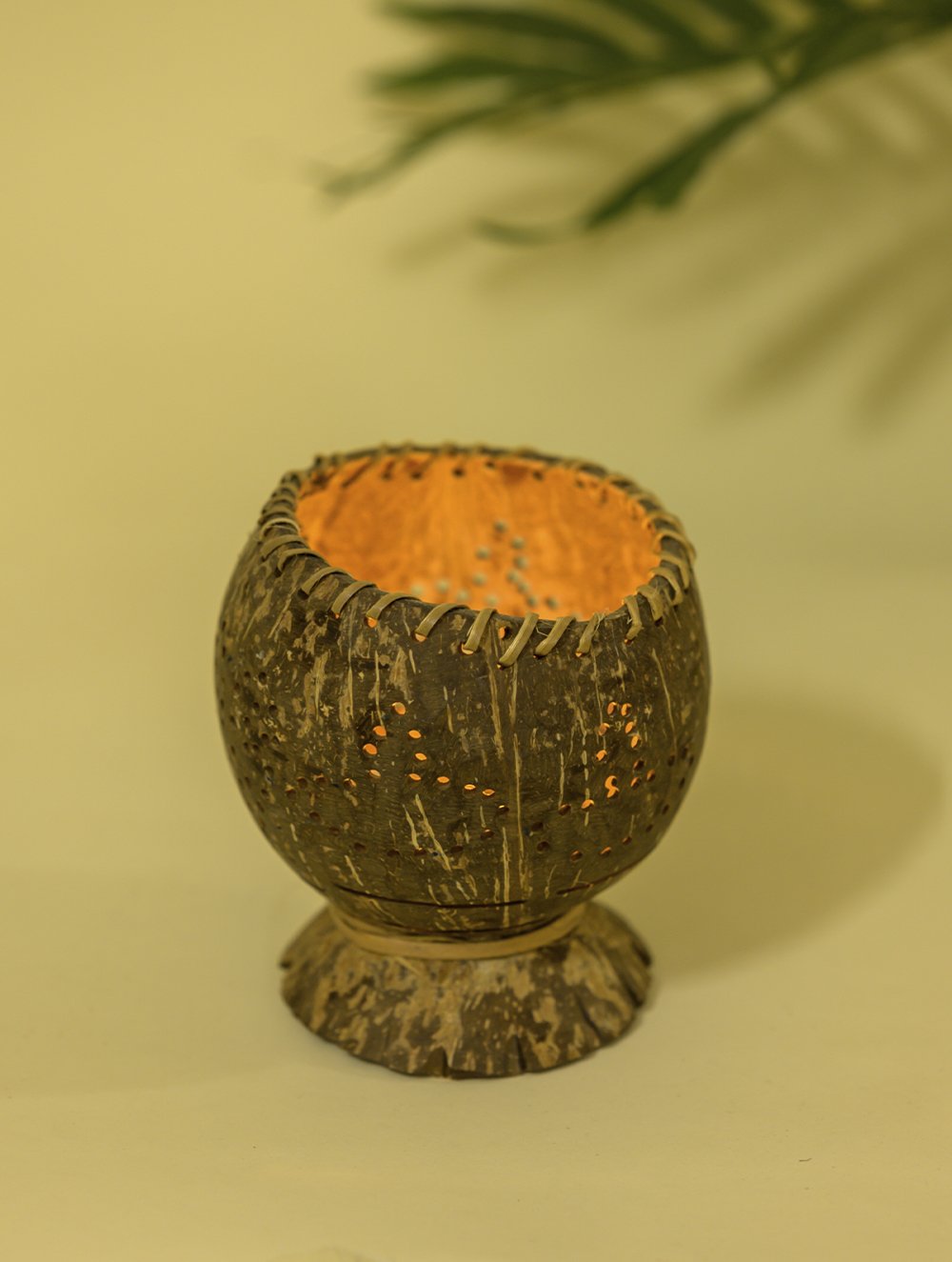 Coconut Craft Tea Light Holder - Dots and Dashes