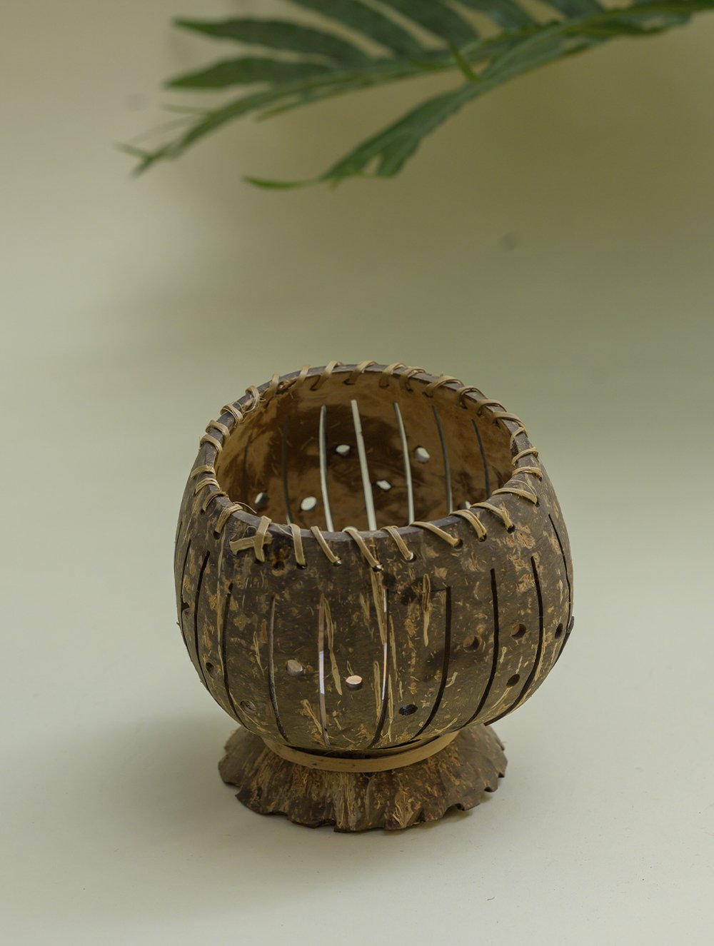 Coconut Craft Tea Light Holder -  Lines and Dots