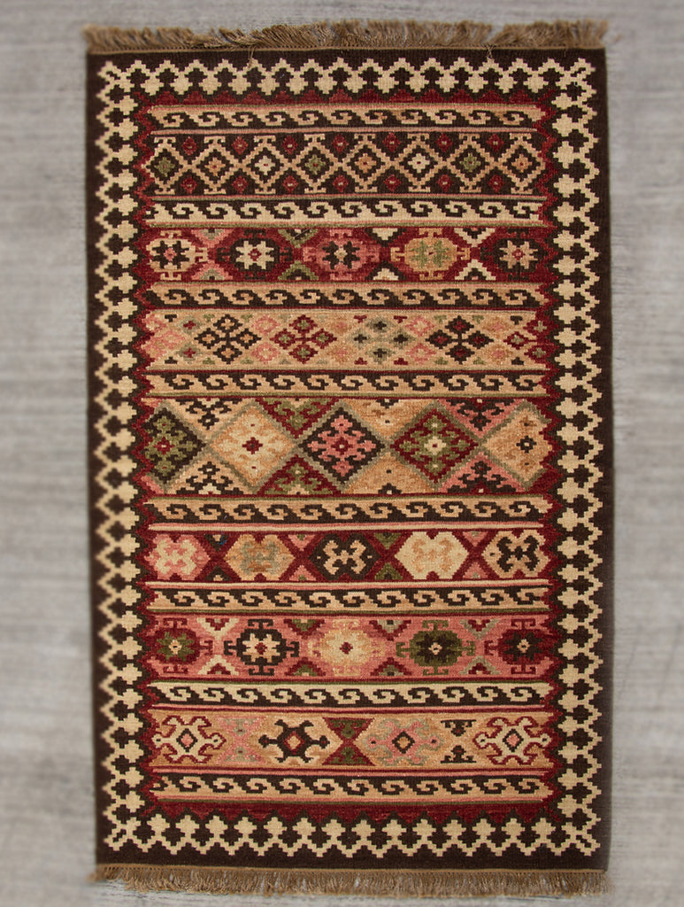 Exclusive Handwoven Kilim Rug (8 x 5 ft) - The India Craft House 