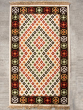 Load image into Gallery viewer, Exclusive Handwoven Kilim Rug (8 x 5 ft) - The India Craft House 
