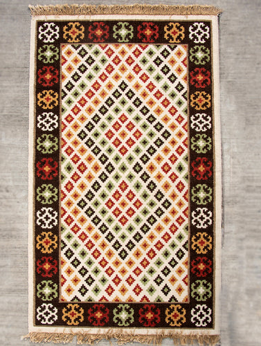Exclusive Handwoven Kilim Rug (8 x 5 ft) - The India Craft House 
