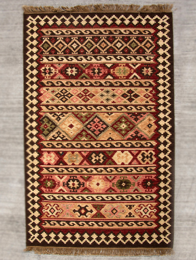 Exclusive Handwoven Kilim Rug (6 x 4 ft) - The India Craft House 
