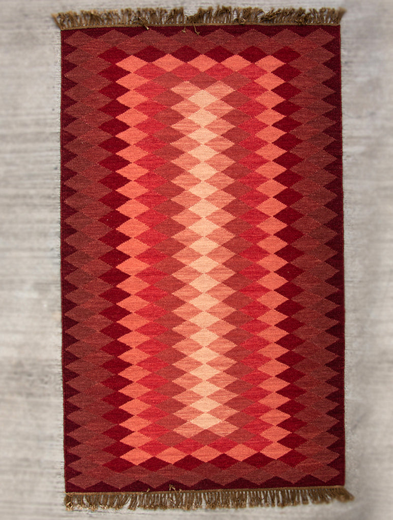Handwoven Kilim Rug (6 x 4 ft) - Zigzags - The India Craft House 