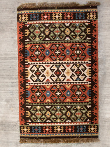 Exclusive Handwoven Kilim Rug (6 x 4 ft) - The India Craft House 
