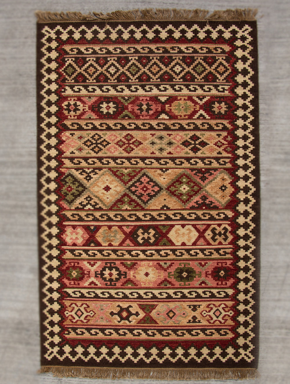 Exclusive Handwoven Kilim Rug (5 x 3 ft) - The India Craft House 