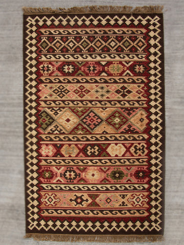 Exclusive Handwoven Kilim Rug (5 x 3 ft) - The India Craft House 