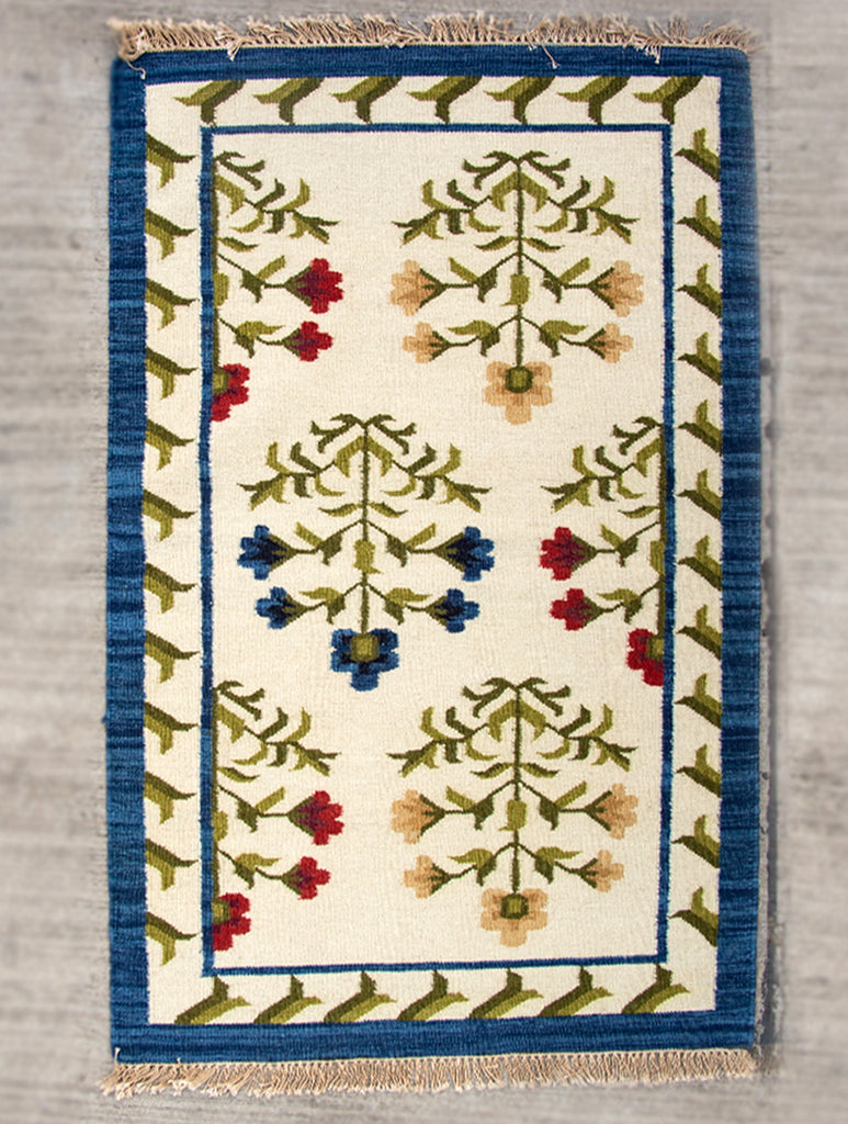 Handwoven Kilim Rug (5 x 3 ft) - Floral - The India Craft House 