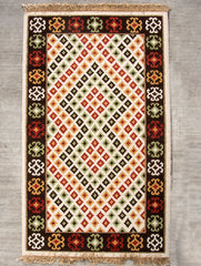 Handwoven Kilim Rug (5 x 3 ft) - The India Craft House 