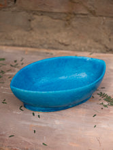 Load image into Gallery viewer, Delhi Blue Art Pottery Curio / Long Utility Bowl