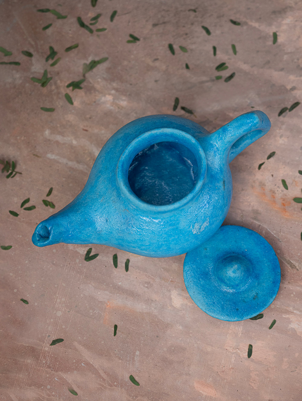 Delhi Blue Art Pottery Curio / Round Kettle With Lid