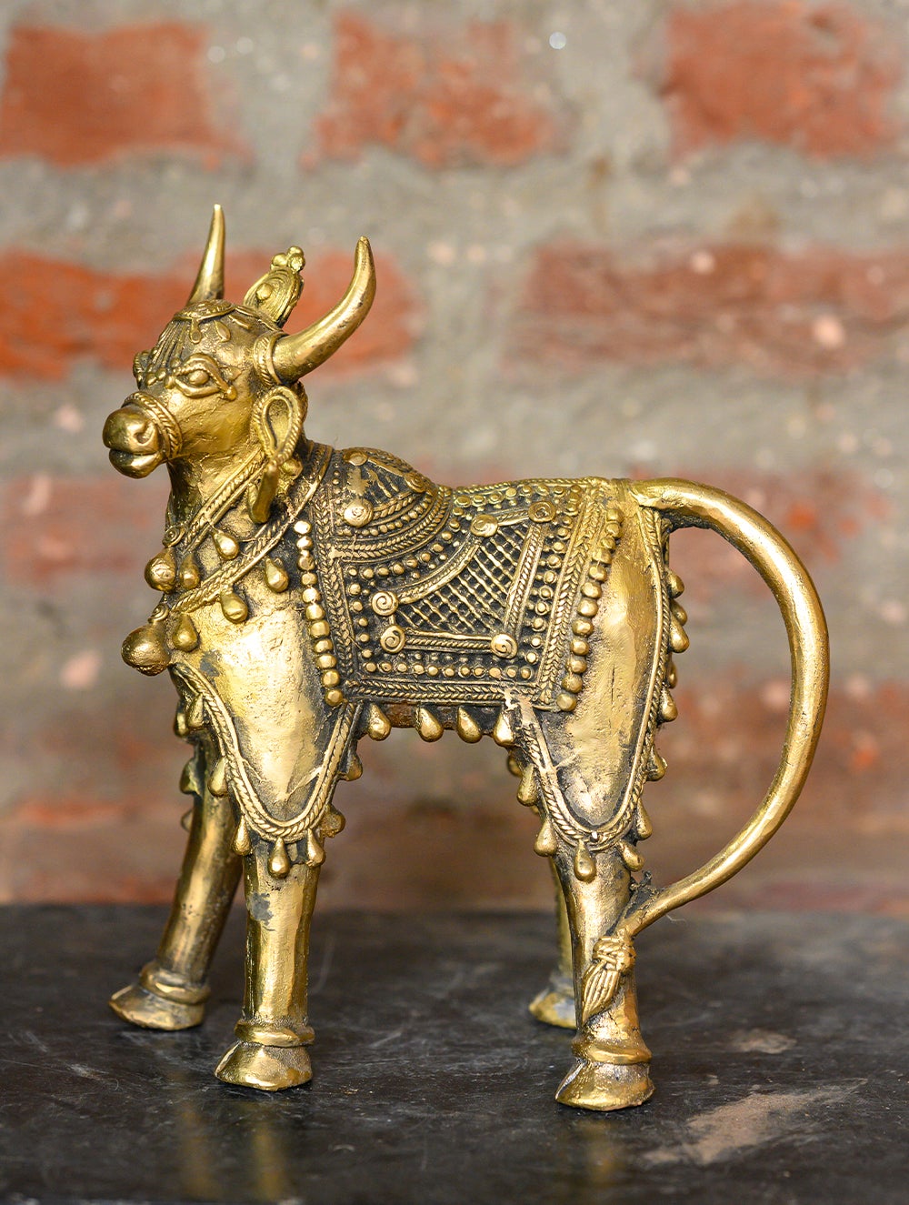 Load image into Gallery viewer, Dhokra Craft Curio - Ornamental Cow