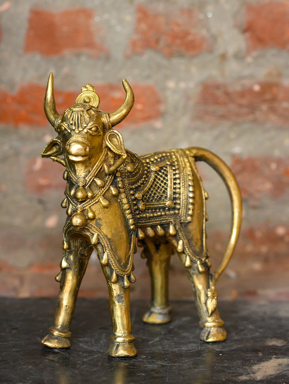 Load image into Gallery viewer, Dhokra Craft Curio - Ornamental Cow