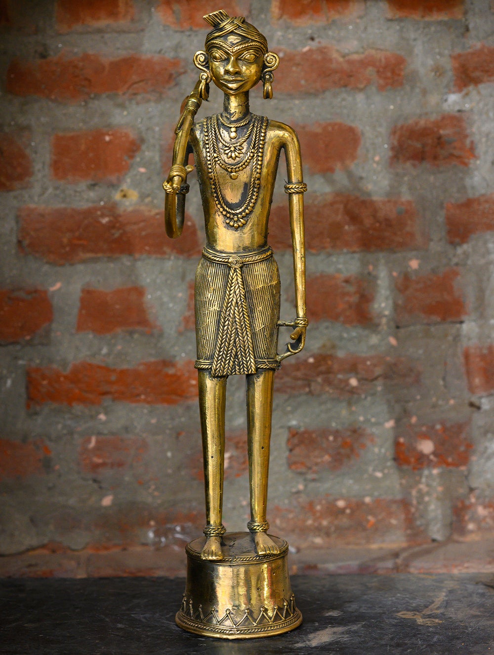 Load image into Gallery viewer, Dhokra Craft Curio - Rural Worker (Tall)