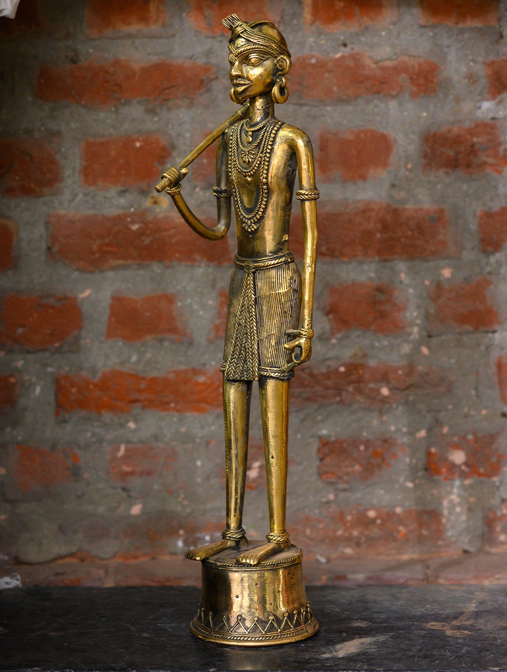 Load image into Gallery viewer, Dhokra Craft Curio - Rural Worker (Tall)