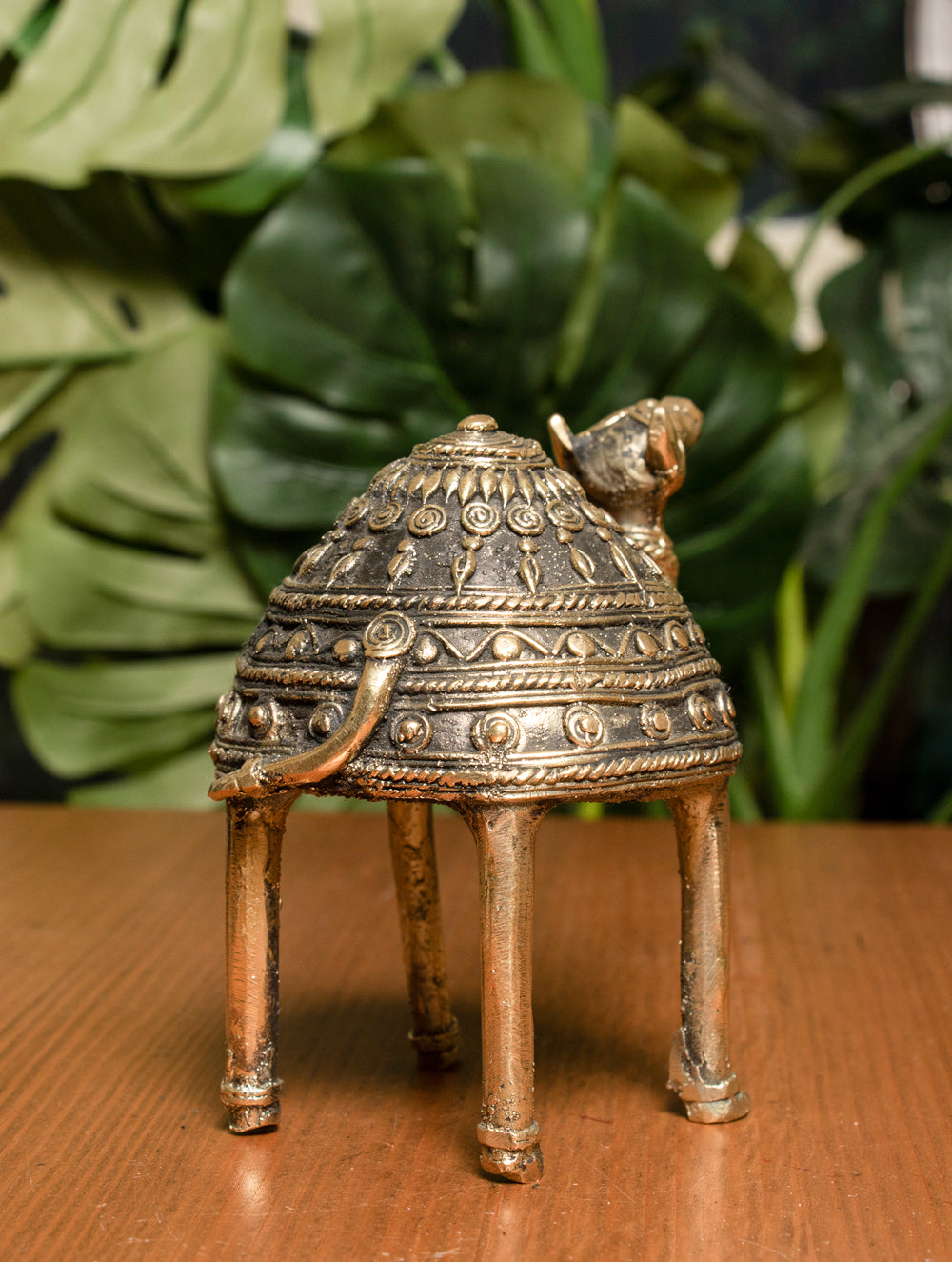 Dhokra Craft Curio (Medium) - Camel - The India Craft House 