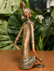 Dhokra Craft Curio (Medium) - Lady - The India Craft House 