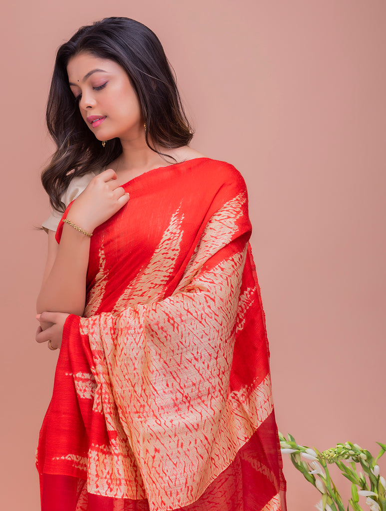 Elegant Bengal Handwoven Matka Silk Shibori Saree - Red & White