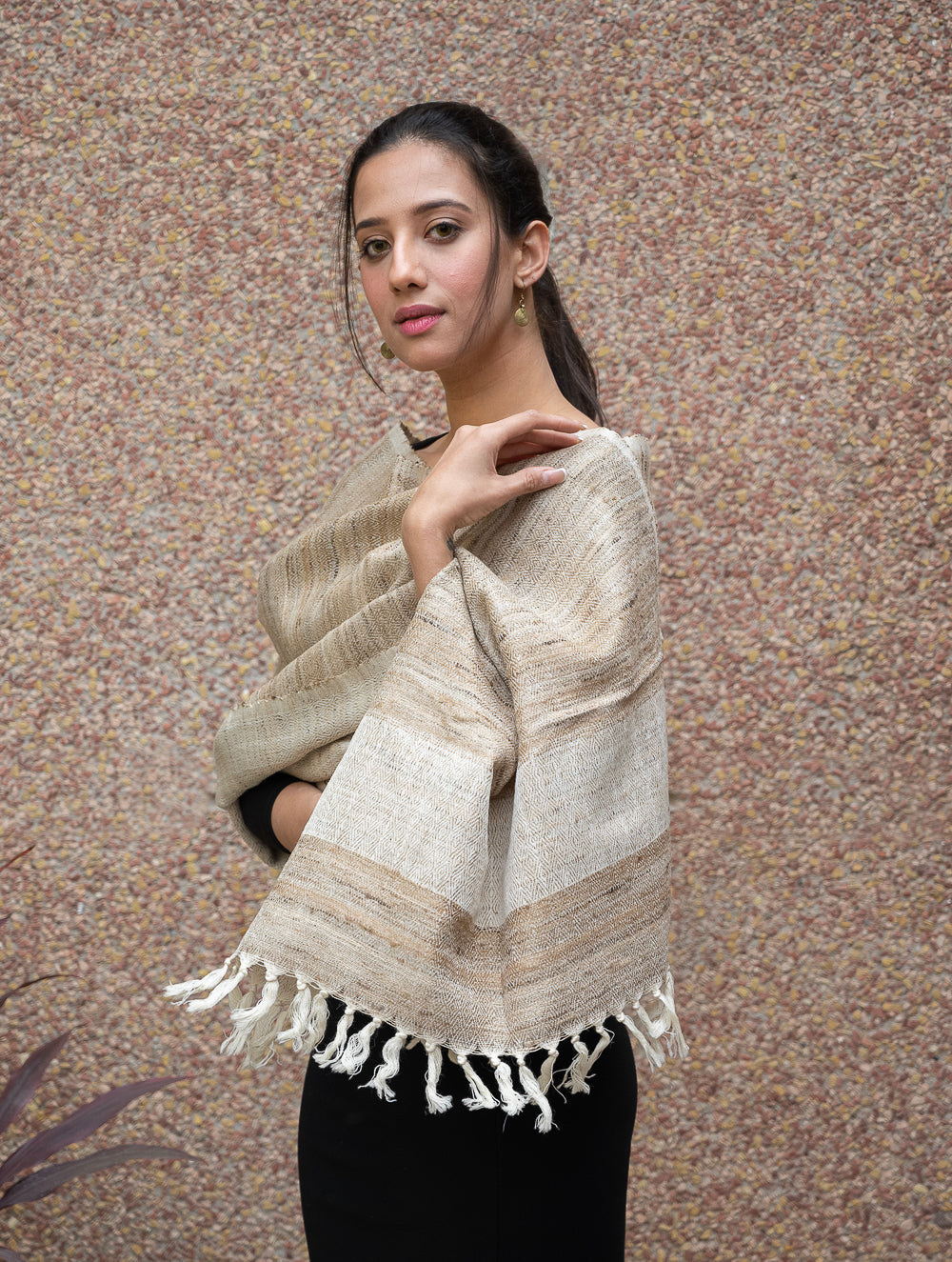 Load image into Gallery viewer, Elegant Warmth. Handwoven Tussore Wool Stole