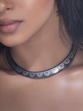 Load image into Gallery viewer, Exclusive Bidri Craft Choker With Pure Silver Inlay - Slim Ornate Feathers