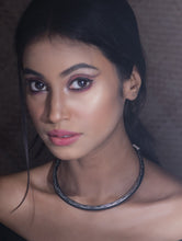 Load image into Gallery viewer, Exclusive Bidri Craft Choker With Pure Silver Inlay - Slim Petals