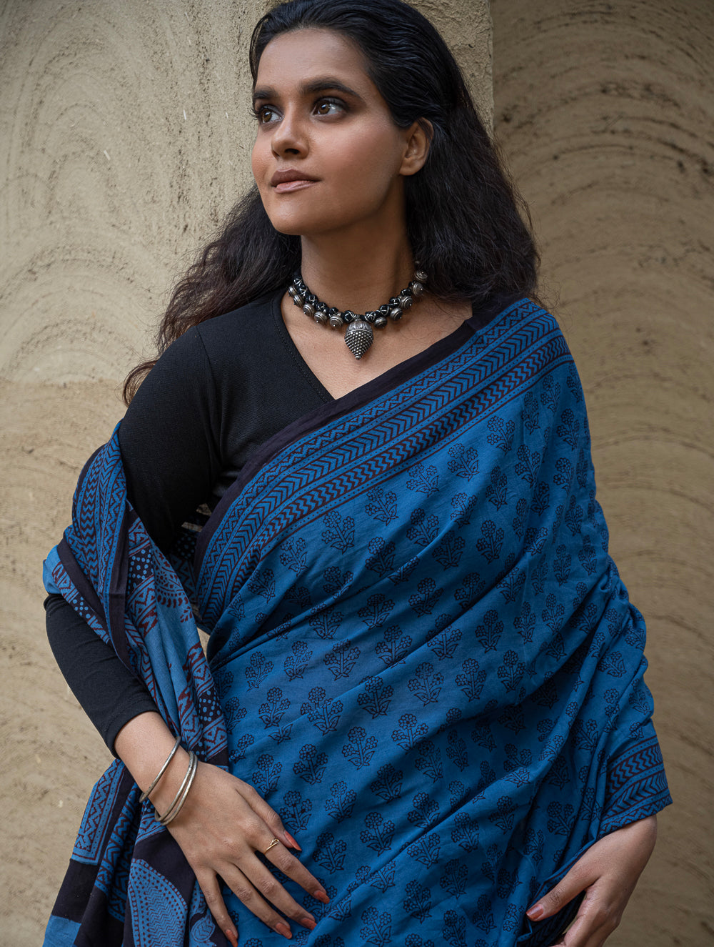 Load image into Gallery viewer, Exclusive Bagh Hand Block Printed Cotton Saree - Blue Flora