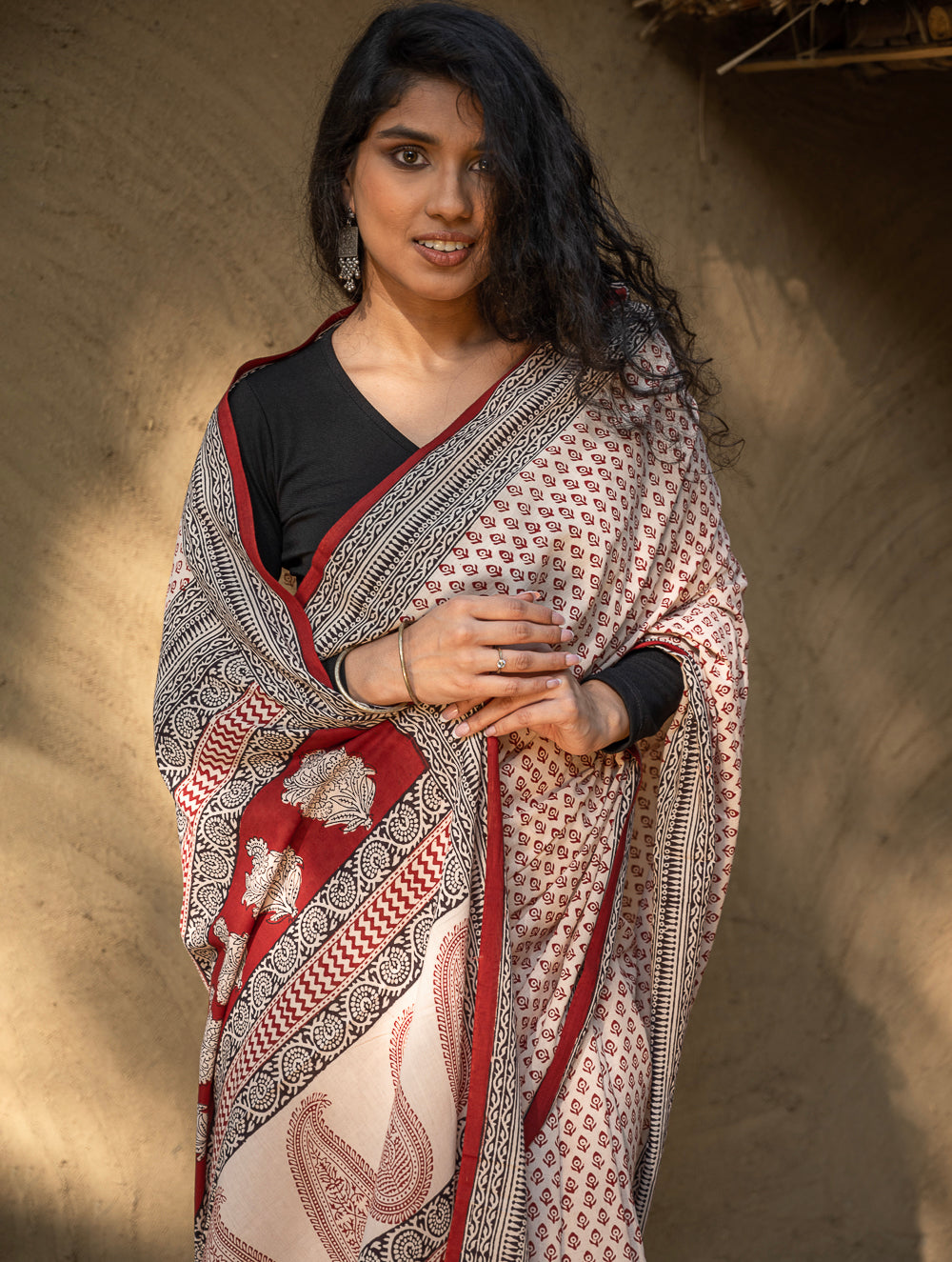 Load image into Gallery viewer, Exclusive Bagh Hand Block Printed Cotton Saree - Floret Buds