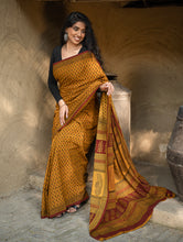 Load image into Gallery viewer, Exclusive Bagh Hand Block Printed Cotton Saree - Floret Medley