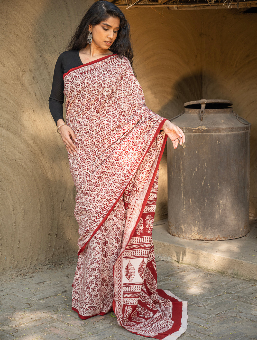 Load image into Gallery viewer, Exclusive Bagh Hand Block Printed Cotton Saree - Leaf Ornate